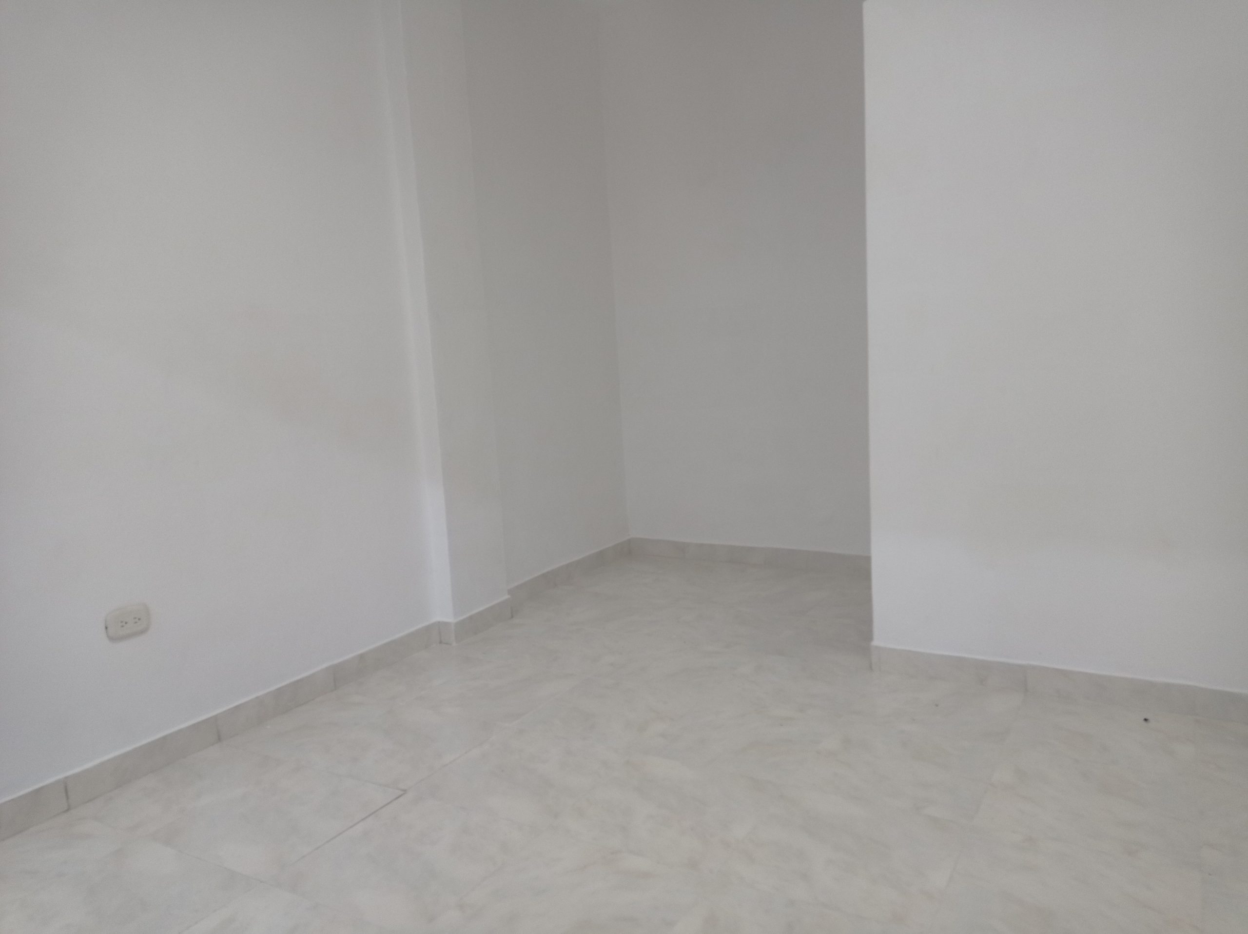 Local comercial cerca al parque de Rionegro