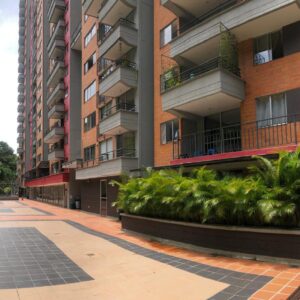 APARTAMENTO EN URB. ATALAYA DE LA MOTA $395.000.000