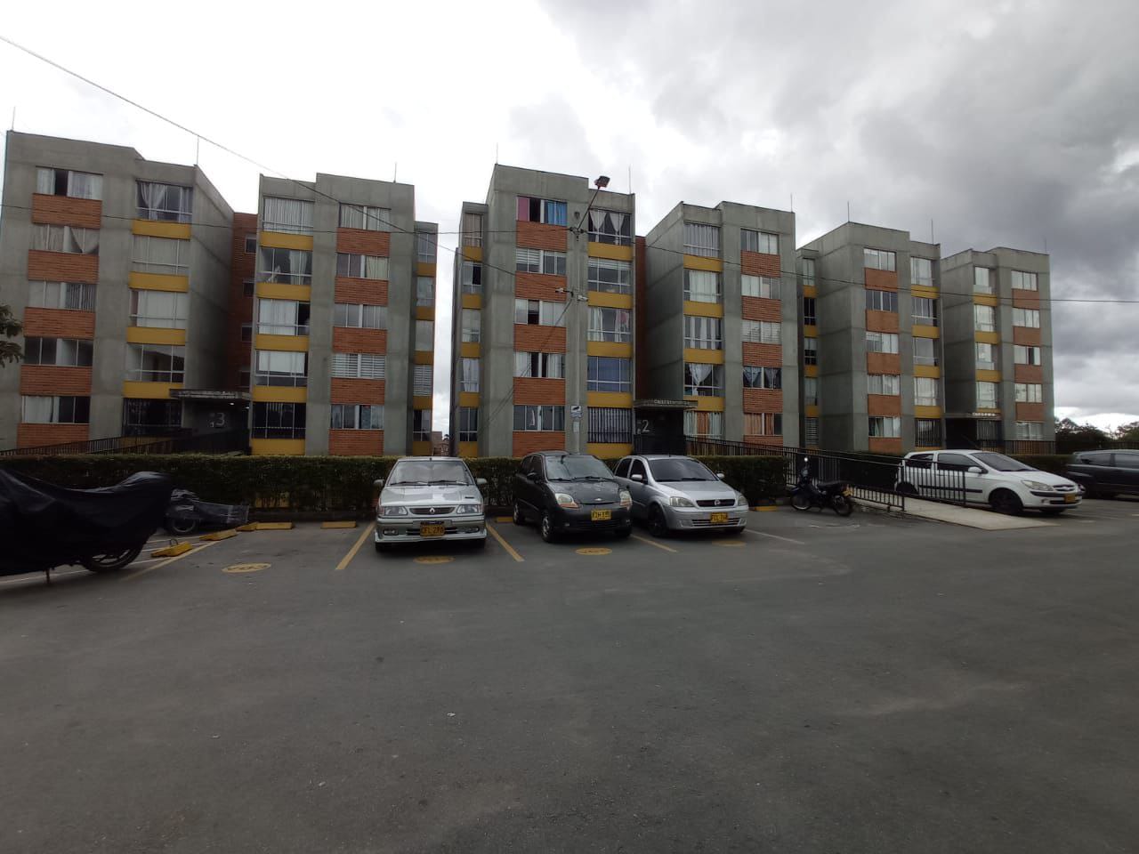 APARTAMENTO EN URBANIZACIÓN VELEROS RIONEGRO $240.000.000